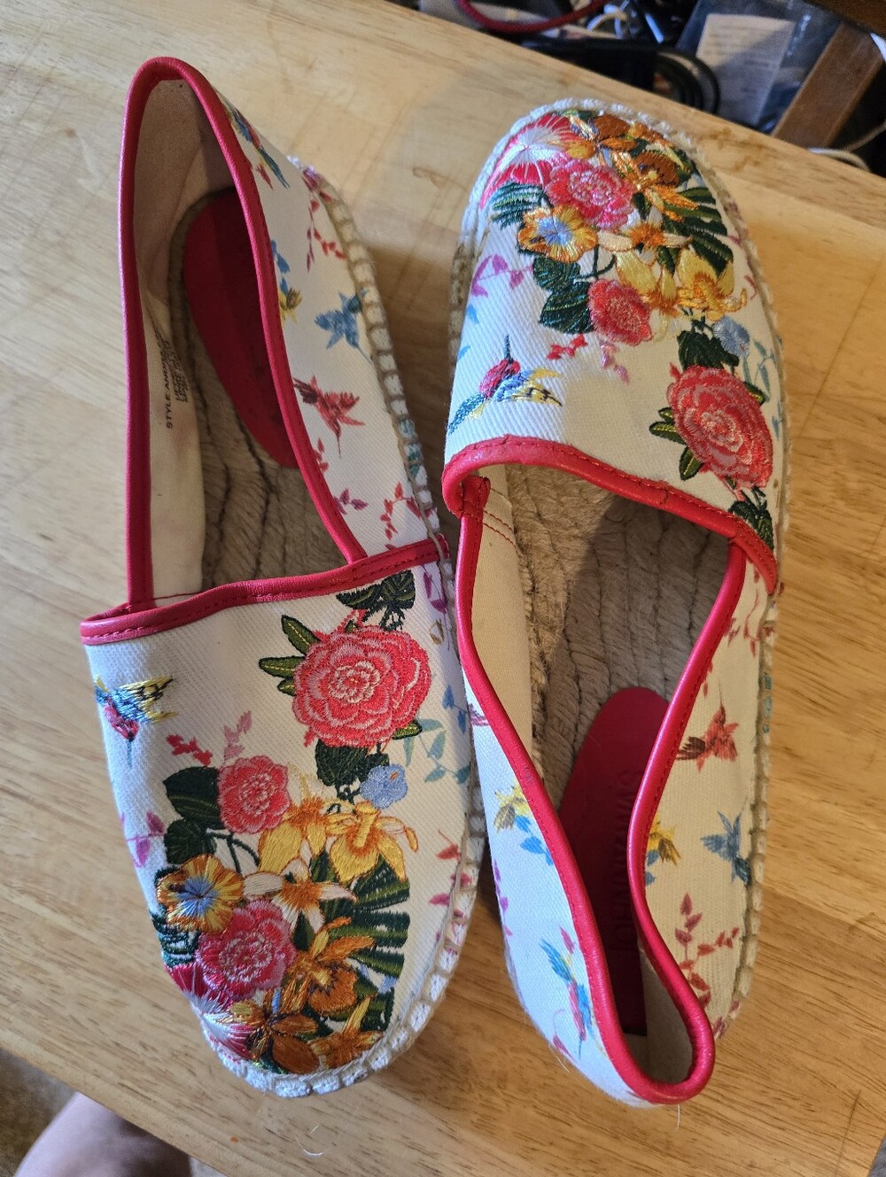 JOHNNY WAS ANDRA EMBROIDERED ESPADRILLES - Picture 2 of 5